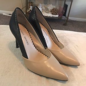 Two-toned Pumps